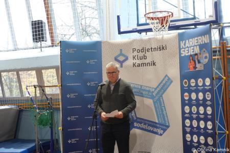 Karierna priložnost te čaka v Kamniku (16)